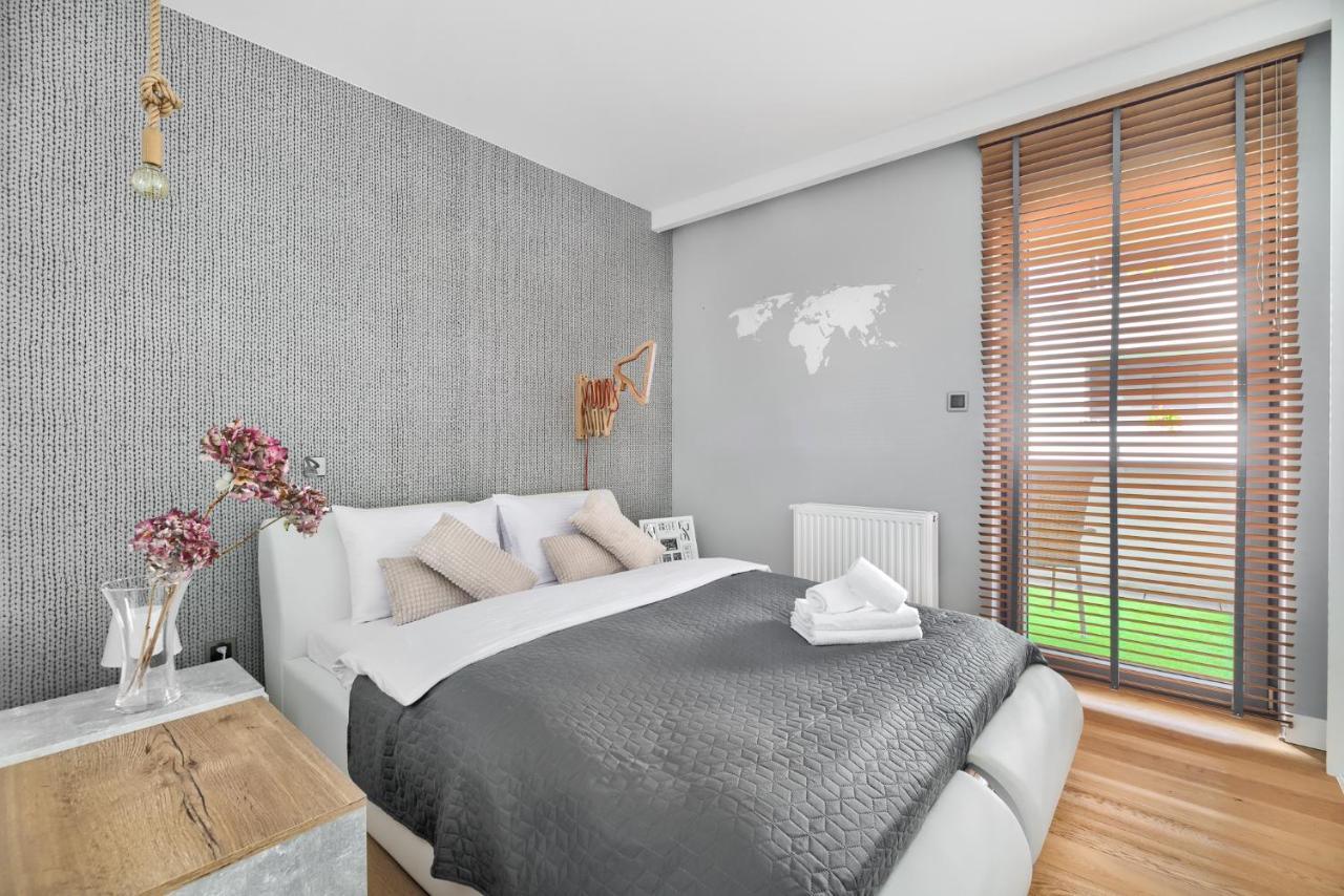 Poznan Grafitowa Modern Apartment Kültér fotó